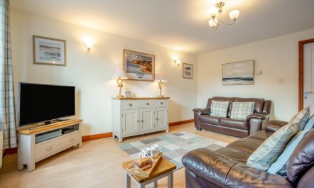 3 Bed in Whitby 5