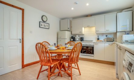 3 Bed in Whitby 7