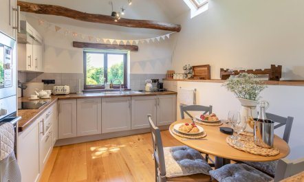 2 Bed in Lynton 3