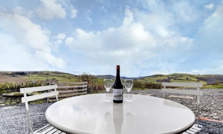 2 Bed in Machynlleth 7