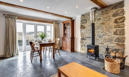 2 Bed in Machynlleth 5