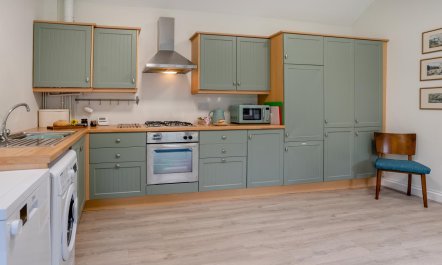 1 Bed in Porthcawl 2