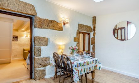 2 Bed in Porkellis 4