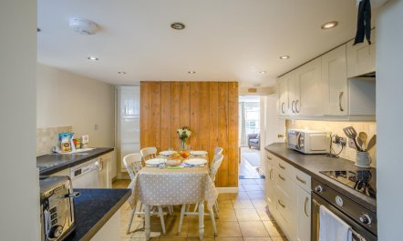 2 Bed in Southwold 9