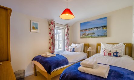 2 Bed in Southwold 4