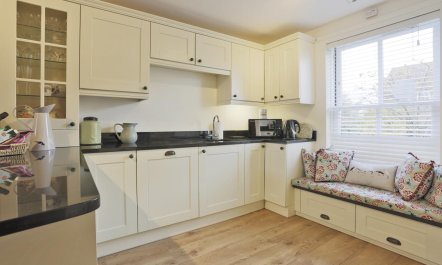 3 Bed in Eastbridge 9