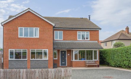 5 Bed in Seahouses
