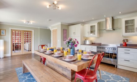 5 Bed in Seahouses 6