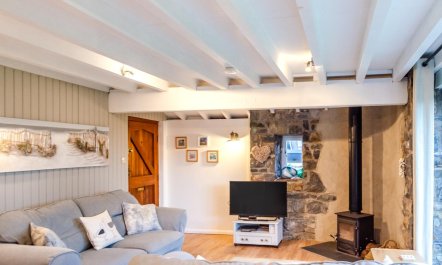 2 Bed in Saundersfoot 1