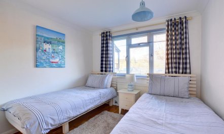 2 Bed in Saundersfoot 6