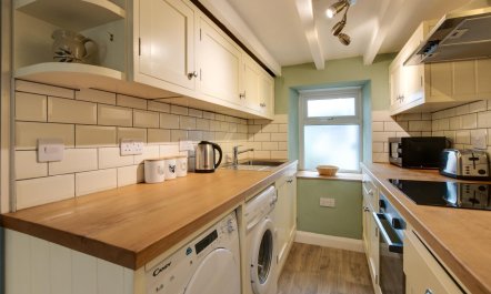 2 Bed in Aberdaron 5