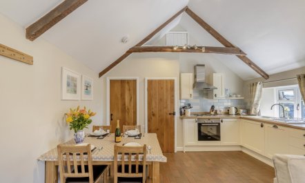 2 Bed in St. Breward 8