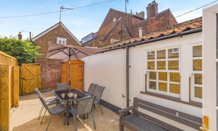 3 Bed in Southwold 4