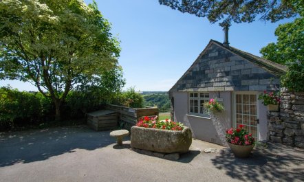 1 Bed in St. Breward 2