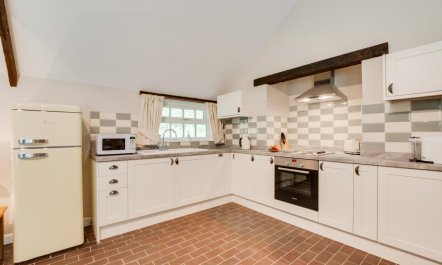 2 Bed in St. Breward 8