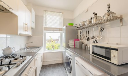 4 Bed in Ilfracombe 1