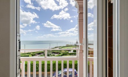 2 Bed in Broadstairs 3