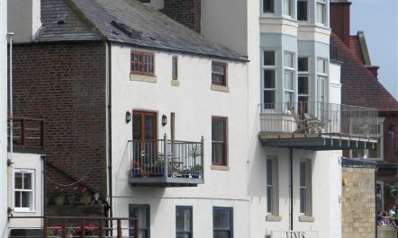 2 Bed in Whitby 2
