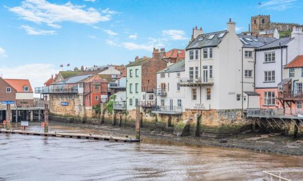 2 Bed in Whitby