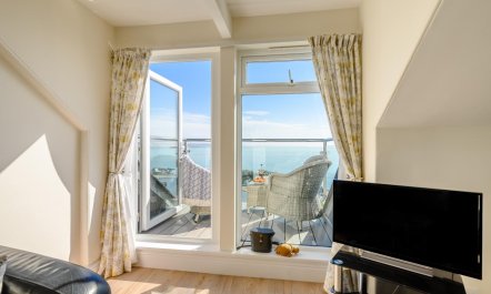 2 Bed in Looe 1