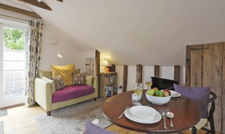 1 Bed in Woodbridge 2