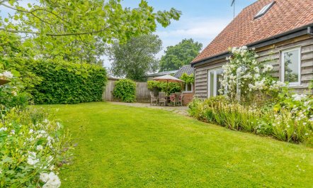 4 Bed in Bramfield 7