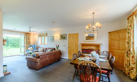 4 Bed in Bramfield 5