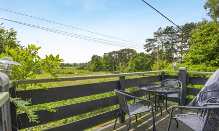 2 Bed in Woodbridge 4