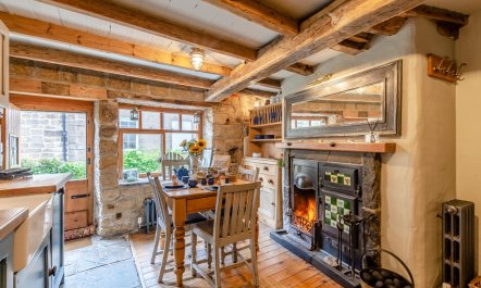 2 Bed in Whitby 7