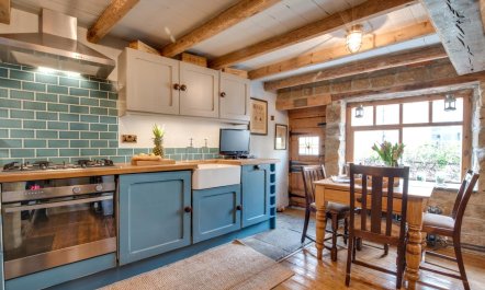 2 Bed in Whitby 2