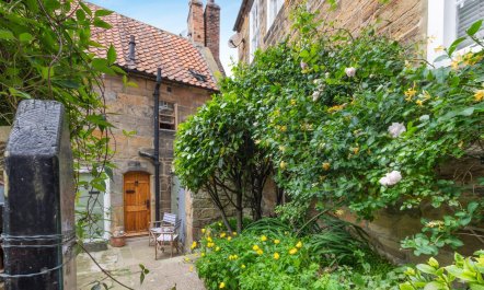 2 Bed in Whitby