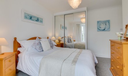 3 Bed in Porthleven 9