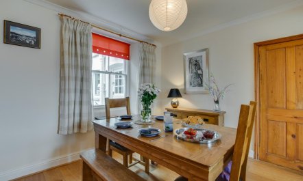 3 Bed in Porthleven 6