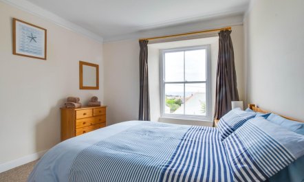 2 Bed in Mousehole 6