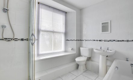 2 Bed in Mousehole 9