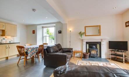 2 Bed in Mousehole 2