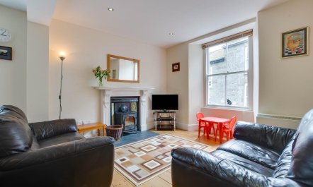 2 Bed in Mousehole 4