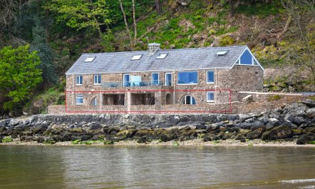 3 Bed in Llanbedrog 1