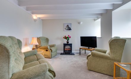2 Bed in Porthleven 5