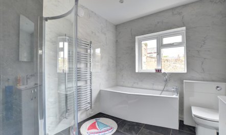 2 Bed in Beaumaris 9