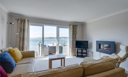 3 Bed in Y Felinheli 2