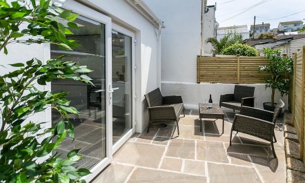 1 Bed in Porthleven 4