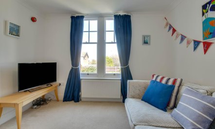 7 Bed in Southwold 9