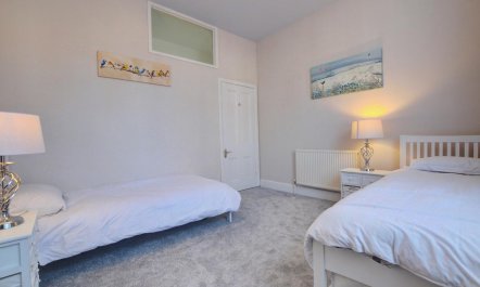 2 Bed in Swanage 5