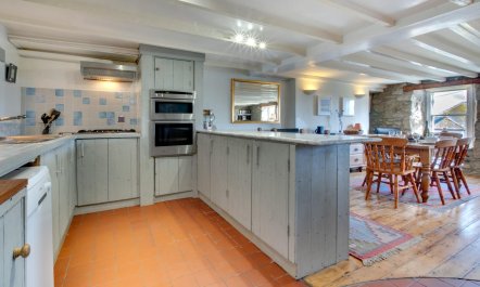 3 Bed in Mousehole 9