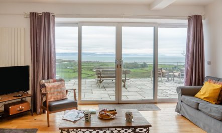 3 Bed in Pwllheli 5