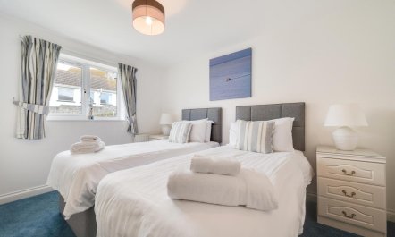 2 Bed in Porthleven 7
