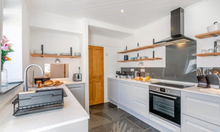 2 Bed in Porthleven 2