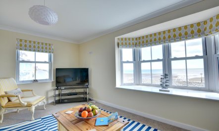 5 Bed in Amroth 6