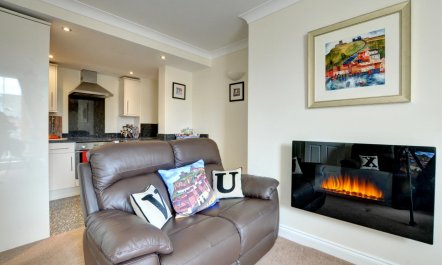 2 Bed in Whitby 7